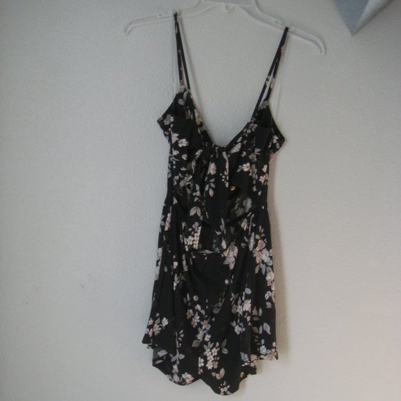 Azkara Black Floral Romper Size M NWT - Picture 8 of 10